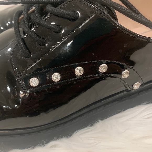 ZARA Patent Leather Chunky Heel Studded Oxford Shoes - Picture 9 of 15